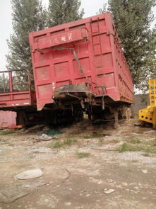 2013年二手半掛車 免費(fèi)噴漆與價(jià)格1.8萬元的背景與分析